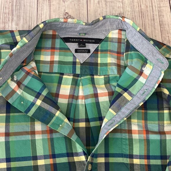 Tommy Hilfiger Mens Button Down Shirt Green Plaid Classic Fit Long Sleeve  XL - Picture 3 of 12